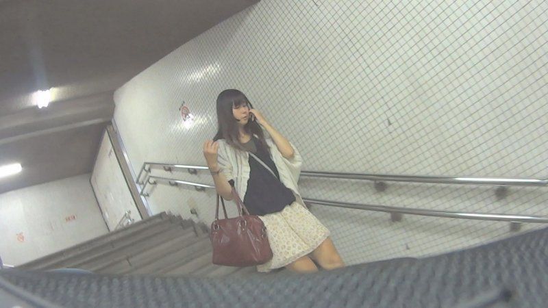 ［個撮・私人］ ［素顏炮友］ 在街上偷拍內褲後,在旅館直接無套性交！用大一圈的老二超滿足！！